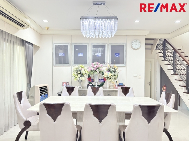 ขายบ้านเดี่ยว หมู่บ้าน เศรษฐสิริ ราชพฤกษ์-จรัญ 187 วา หลังมุม พร้อมเรือนรับรอง