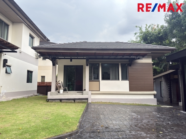 ขายบ้านเดี่ยว หมู่บ้าน เศรษฐสิริ ราชพฤกษ์-จรัญ 187 วา หลังมุม พร้อมเรือนรับรอง