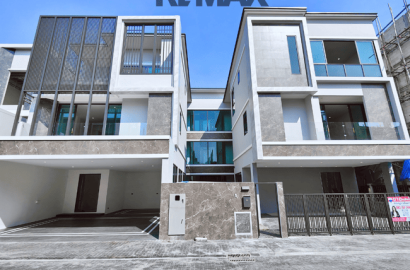 โครงการ HIBURY วัชรพล-รามอินทรา พร้อม Pool Villa และ ลิฟท์บ้าน ใจกลางวัชรพล ที่ดิน 120.6 ตร.ว. ใช้สอย: 1,000 ตร.ม. บ้านเดี่ยว Ultra Luxury ขนาดใหญ่พิเศษ รวม 2 หลังไว้ในพื้นที่เดียวกัน