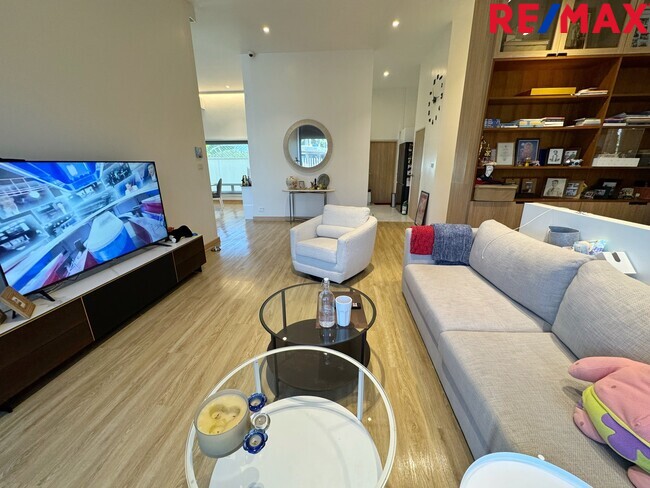 ขายบ้านชั้นเดียวสไตล์ Penthouse หมู่บ้าน ชัยพฤกษ์ วัดลาดปลาดุก วงแหวน–รัตนาธิเบศร์