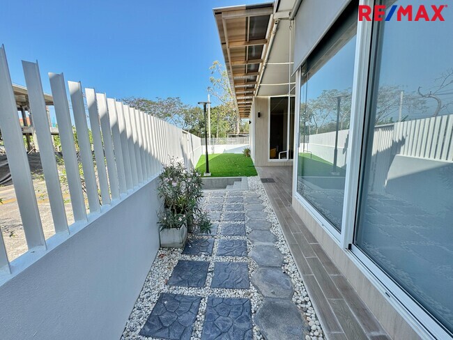 ขายบ้านชั้นเดียวสไตล์ Penthouse หมู่บ้าน ชัยพฤกษ์ วัดลาดปลาดุก วงแหวน–รัตนาธิเบศร์