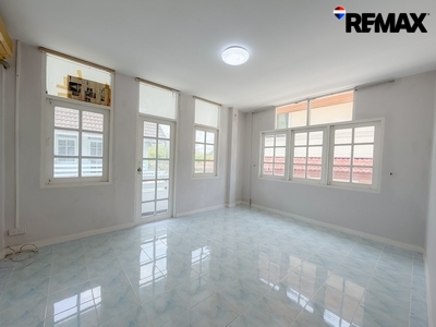 โฮมเพลสรามคำแหง140 (Home Place Ramkhamhaeng) บ้านเดี่ยว 2 ชั้น พื้นที่ 70 ตารางวา โรงเรียนนานาชาติAscot ใกล้รถไฟฟ้าสายสีส้ม สถานีน้อมเกล้า