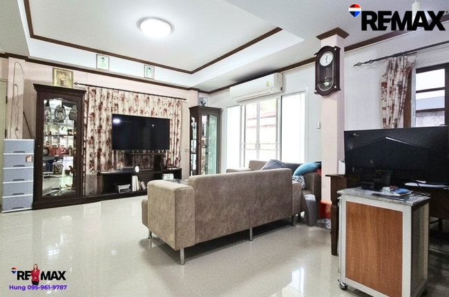 ขาย บ้านเดี่ยวสร้างกับ โมเดิร์นโฮม มีแปลนบ้าน 128 ตร.วา เอกชัย 10/1 บ้านหลังใหญ่ สภาพดี ขายเพียง 6.45 ล้านบาท เข้าซอยเพียง 500 ม. เดินทางสะดวก
