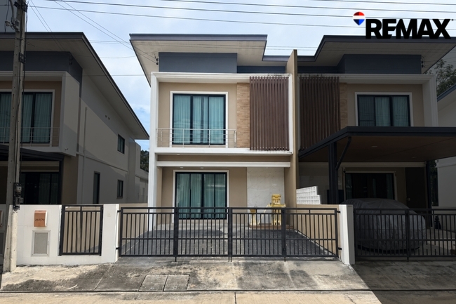 ขายบ้านแฝด โครงการบ้านหลังสวน ติดถนนใหญ่พุทธมณฑลสาย 4 เดินทางสะดวก ถนนในโครงการกว้าง ไม่แออัด