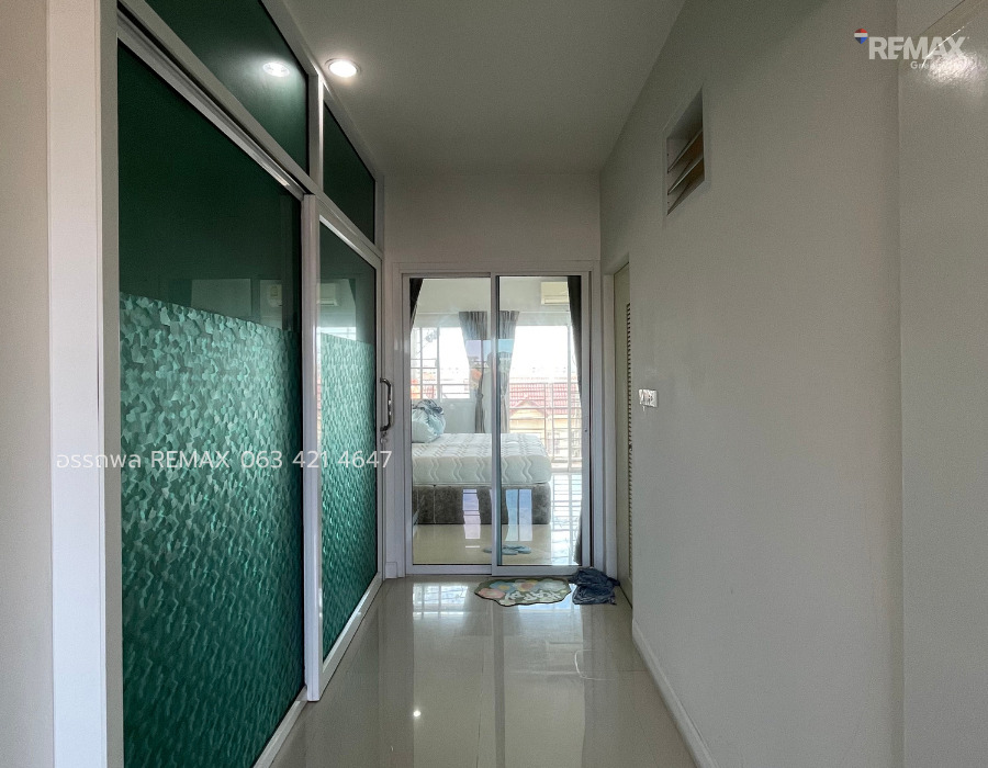ขายตึก3ชั้น ห้องมุม เทพารักษ์ (ทวีทอง 2) – พื้นที่เหมาะโฮมออฟฟิศ สตูดิโอ สต็อกสินค้า(มีที่จอดรถ)
