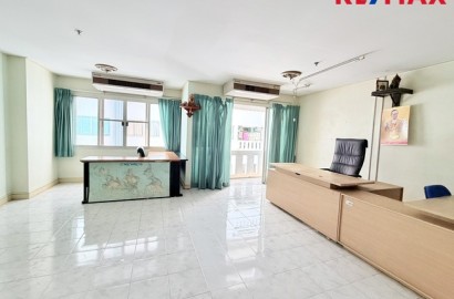 คอนโดคอมมอนเวลธ์ ปิ่นเกล้า | ห้อง Studio ติด MRT บางยี่ขัน บรรยากาศโปร่งสบาย เดินทางเข้าเมืองง่าย