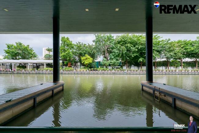 "ตรีทศ ซิตี้ มารีน่า" [Tridhos City Marina] 322ตร.ม. 4 ชั้น จอดรถ + จอดเรือหน้าห้องได้ ห้องทำใหม่ทั้งหมดแล้ว (Fully Renovated) (Pet Friendly)*