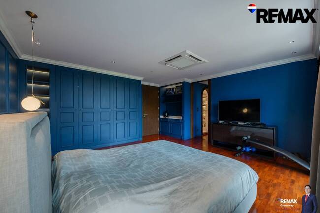 "ตรีทศ ซิตี้ มารีน่า" [Tridhos City Marina] 322ตร.ม. 4 ชั้น จอดรถ + จอดเรือหน้าห้องได้ ห้องทำใหม่ทั้งหมดแล้ว (Fully Renovated) (Pet Friendly)*