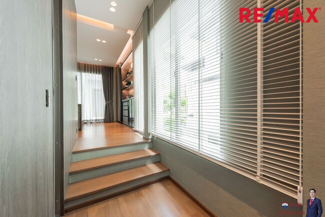Nirvana Beyond (พระรามสอง) เนื้อที่ 70 ตร.วา 311 ตร.ม 4 ห้องนอน 4 ห้องน้ำ 3 ที่จอดรถ วิวสวย สวนส่วนกลาง Nirvana Beyond (พระรามสอง II)