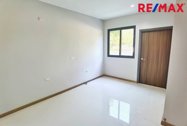 บ้านเดี่ยว กาญจนาภิเษก - 340 ขนาด 106 ตร.วา ซื่อตรง พรีเมี่ยม บางบัวทอง บ้านใหม่ ไม่เคยอยู่ บ้านหลังใหญ่