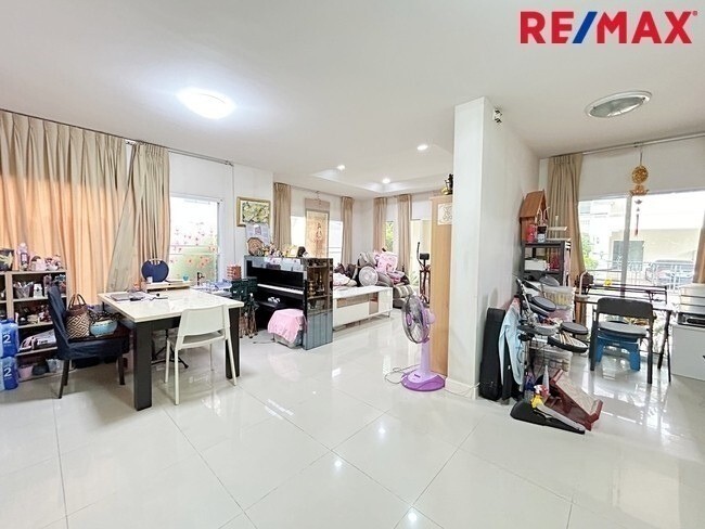 ขายบ้านเดี่ยว เดอะ เซนโทร รัตนาธิเบศร์ The Centro Rattanathibet 54.4 ตร.ว. เพียง 4 นาทีถึง MRT สถานีบางพลู