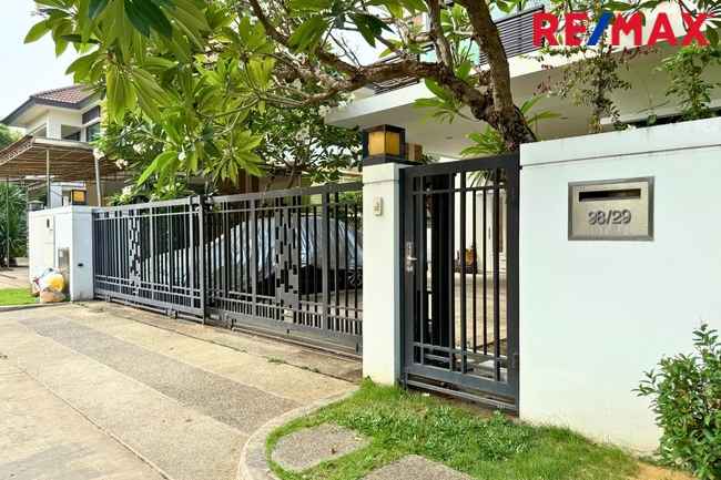 ขายบ้าน แกรนด์ บางกอก บูเลอวาร์ด ราชพฤกษ์ รัตนาธิเบศร์ 88 วา หลังริม แต่งสวยมาก
