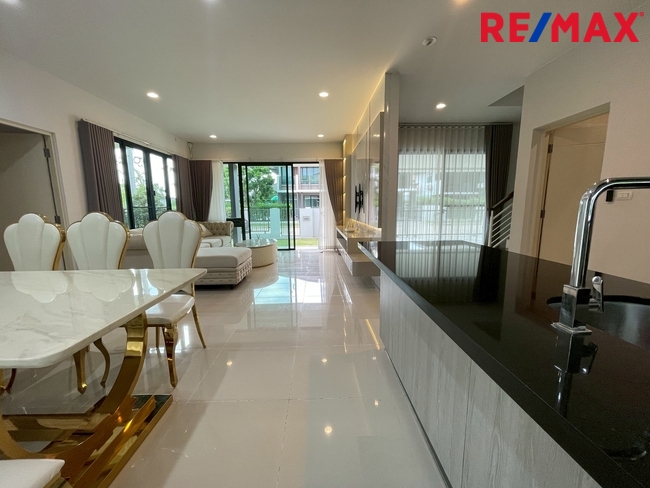 ขายบ้านเดี่ยวบางนา บางบ่อ บุราสิริ บางนา Burasiri Bangna ใกล้เมกา และสนามบินสุวรรณภูมิ