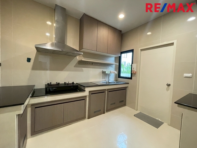 ขายบ้านเดี่ยวบางนา บางบ่อ บุราสิริ บางนา Burasiri Bangna ใกล้เมกา และสนามบินสุวรรณภูมิ