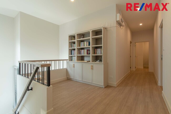 ขายสราญสิริ เทียนทะเล 30 บ้านเดี่ยวใหม่มาก ไม่เคยอยู่อาศัย