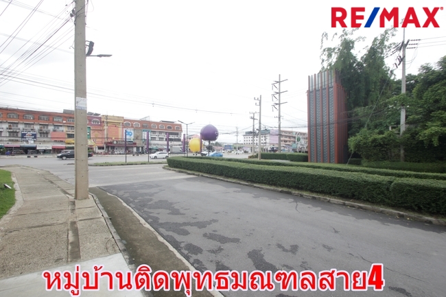 บ้านเดี่ยวภัสสรเพรสทีจปิ่นเกล้าเพชรเกษม บ้านใหม่ไม่เคยอยู่ ขายขาดทุน พร้อมเฟอร์นิเจอร์บิ้วท์อิน แอร์ ตู้เย็น บ้านสภาพดีพร้อมอยู่ 61.9ตารางวา ซ.5ต้นโครงการ ราคาเจรจาได้