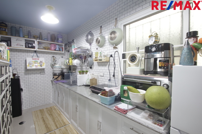 บ้านแฝด 2 ชั้น สภาพใหม่ โครงการ โมดิ วิลล่า ปิ่นเกล้า-สาย 5 สามพราน นครปฐม