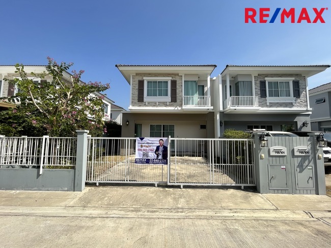 ขายบ้านแฝด ทุ่งครุ หมู่บ้านวิลลาจจิโอ ประชาอุทิศ90 Villaggio Prachauthit 90