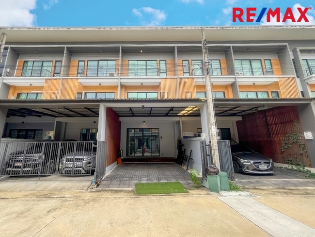 ECO SPACE เกษตร-นวมินทร์ 2 พื้นที่ 20.9 ตร.ว. พื้นที่ใช้สอย 175 ตร.ม. เหมาะสำหรับทำโฮมออฟฟิศ สำนักงาน หรืออยู่อาศัย ต่อเติมห้องครัวแล้ว