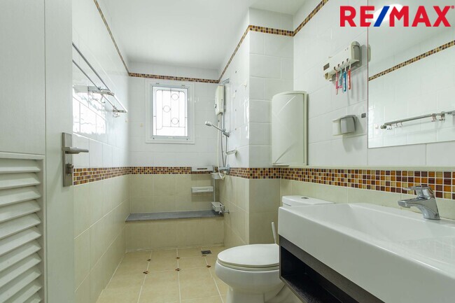 ขายทาวน์โฮม3ชั้น ห้องริมมีพื้นที่ ม.เออร์เบิน สาทร ติดถนนราชพฤกษ์ ใกล้รถไฟฟ้า BTS และ MRT บางหว้า