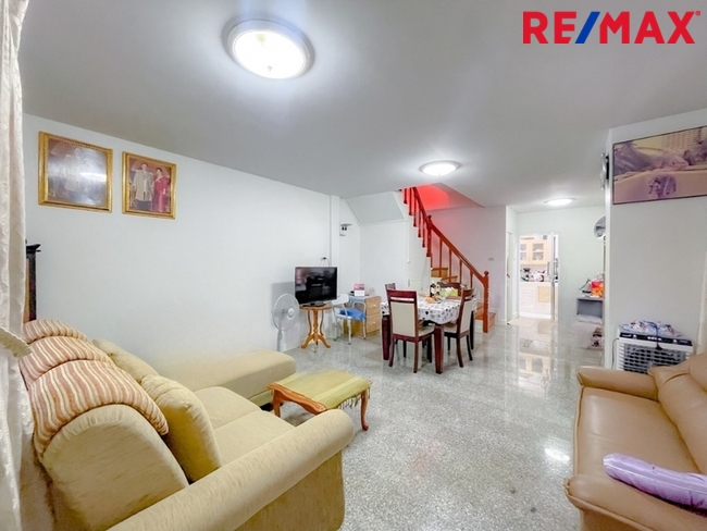 หมู่บ้านเคซี รามอินทรา 8 (K.C. Ramintra 8) หลังริม บนที่ดิน 24 ตร.ว. เชื่อมต่อถนนสายไหม