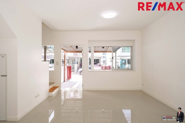 ขายบ้านพุทธบูชา36 บ้านใหม่1(หลังมุม วิวสวน) สภาพดี รีโนเวทใหม่ ราคาดีที่สุดในโครงการ 3.19 ล้าน ติดอู่รถเมลล์สาย75