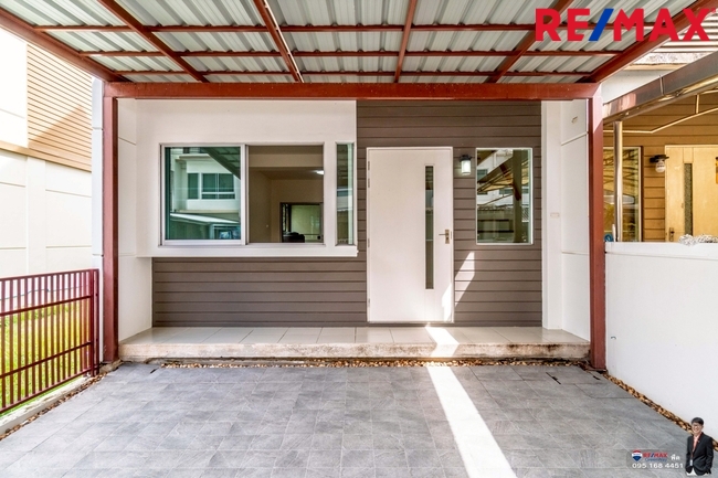 ขายบ้านพุทธบูชา36 บ้านใหม่1(หลังมุม วิวสวน) สภาพดี รีโนเวทใหม่ ราคาดีที่สุดในโครงการ 3.19 ล้าน ติดอู่รถเมลล์สาย75