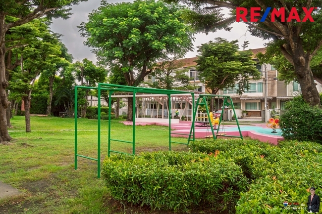 ขายบ้านพุทธบูชา36 บ้านใหม่1(หลังมุม วิวสวน) สภาพดี รีโนเวทใหม่ ราคาดีที่สุดในโครงการ 3.19 ล้าน ติดอู่รถเมลล์สาย75