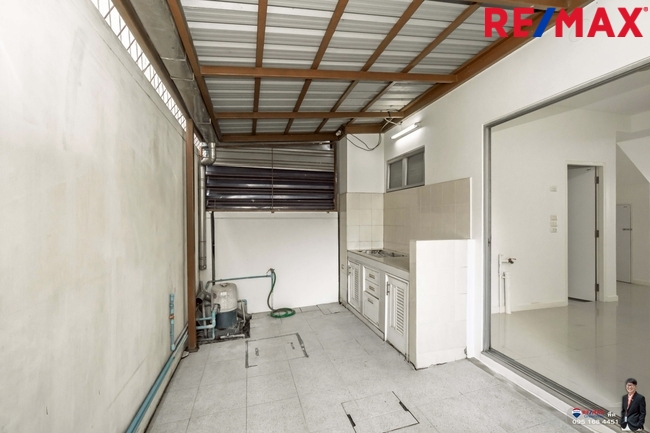 ขายบ้านพุทธบูชา36 บ้านใหม่1(หลังมุม วิวสวน) สภาพดี รีโนเวทใหม่ ราคาดีที่สุดในโครงการ 3.19 ล้าน ติดอู่รถเมลล์สาย75
