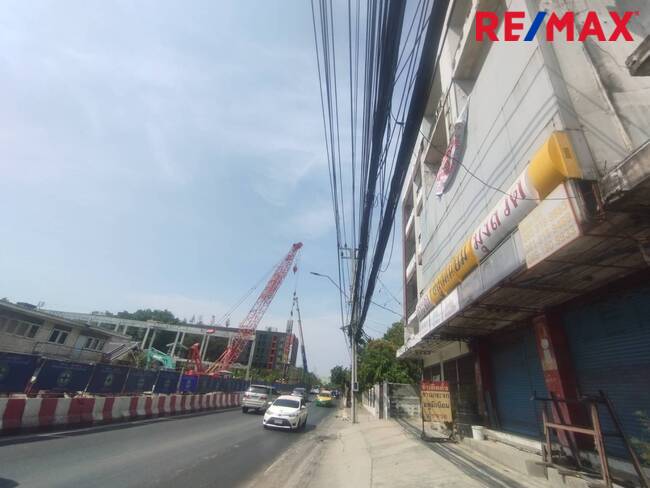 ขายอาคารพาณิชย์2คูหา ริมถนนอุดมสุข สุขุมวิท​103 ใกล้แยกศรีอุดม ถนนศรี​นครินทร์ ทำเลค้าขาย ใกล้ห้างพาราไดซ์, บิ๊กซี, เซ็นทรัลบางนา