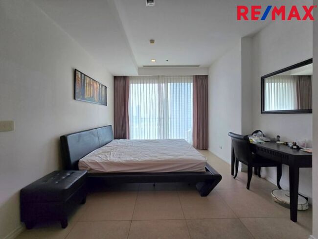 ขาย The River ขาย HOTDEAL !! The River Condominium1 ห้องนอนใหญ่ (ชั้น 17th Tower B พื้นถึงฝ้าสูง 2.6 เมตร)1 ห้องนอนใหญ่ (ชั้น 17th Tower B พื้นถึงฝ้าสูง 2.6 เมตร) วิวเปิดโล่งทางแม่น้ำและวิวเมืองทางทิศใต้