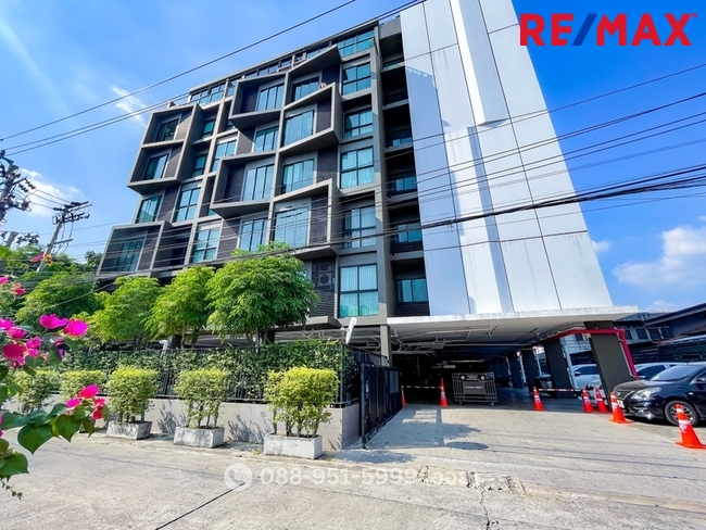 คอนโดลิฟวิ่งเนสท์ Living Nest ลาดพร้าว 44 ห้องมุม 2 ชั้น ใช้สอยรวม 45 ตร.ม. ฝ้าเพดานสูง 4.55 ม. .ใกล้รถไฟฟ้าสถานีภาวนาเพียง 190 เมตร