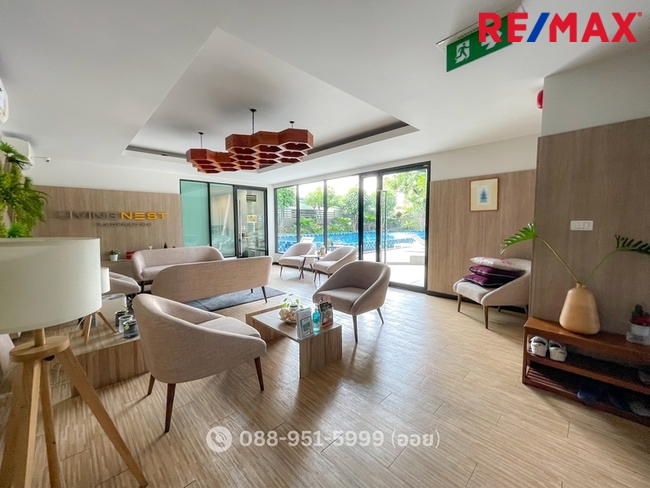 คอนโดลิฟวิ่งเนสท์ Living Nest ลาดพร้าว 44 ห้องมุม 2 ชั้น ใช้สอยรวม 45 ตร.ม. ฝ้าเพดานสูง 4.55 ม. .ใกล้รถไฟฟ้าสถานีภาวนาเพียง 190 เมตร