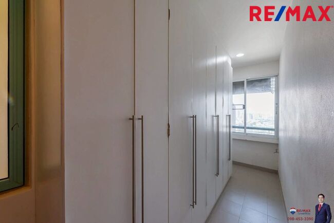(Residence ที่อยู่รั้วเดียวกับ Shrewsbury มาใหม่!) Chatrium Riverside Residence 122.79 ตร.ม. 2 ห้องนอนใหญ่! ถนนเส้นหลักอย่างเจริญกรุง ราคาดีที่สุดในโครงการ พร้อมแต่ง Built-in เป็น Layout หน้ากว้าง