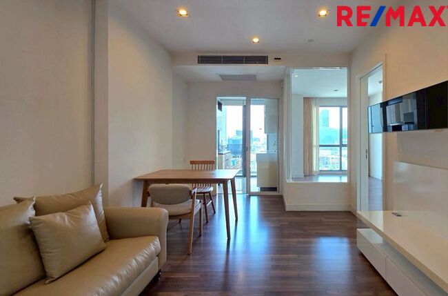 (มาใหม่! รูปเยอะ ) The Room Sukhumvit 62 (45 ตร.ม. 1 ห้องนอน ราคาดี! ที่สุดในโครงการ ตร.ม. ละเพียง (111,xxx Baht/sq.m.) หรือ "เพียง 4,990,000 บาท" เท่านั้น